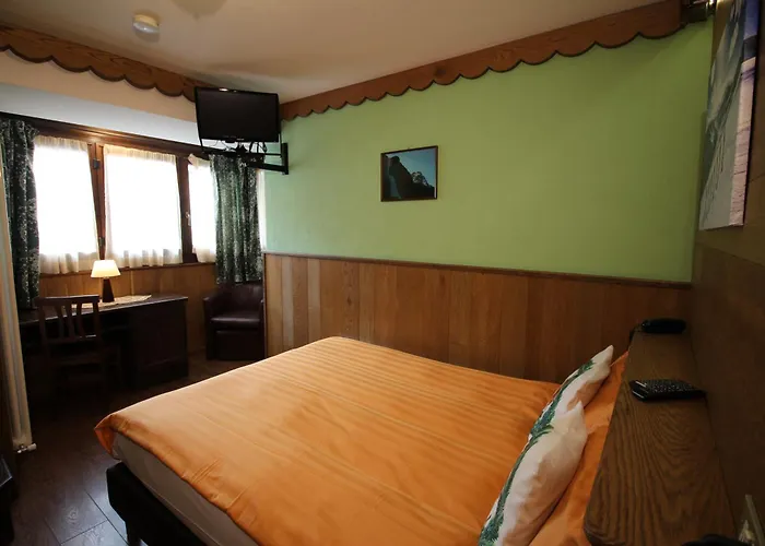 Meynet Готель Брей-Червінія